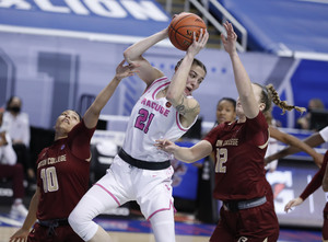 Emily Engstler catalyzed Syracuse's lead in the second half.