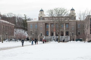 Emily Wampold, a freshman, wasn’t surprised at the prediction result. Senior Elizabeth Stuart was similarly unsurprised, but she believes Mother Nature could still bring spring to Syracuse sometime soon.