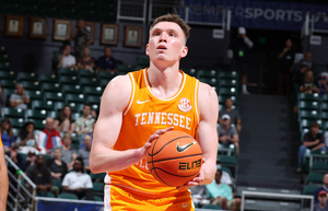 “I thought we kept our composure through some tough situations for us.” Tennessee lost its top scorer in Dalton Knecht midway through the second half, but it still closed the game on a 31-17 run to defeat Syracuse by 17.