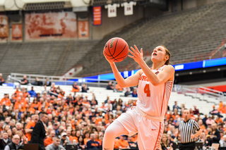 Mangakahia takes a layup.